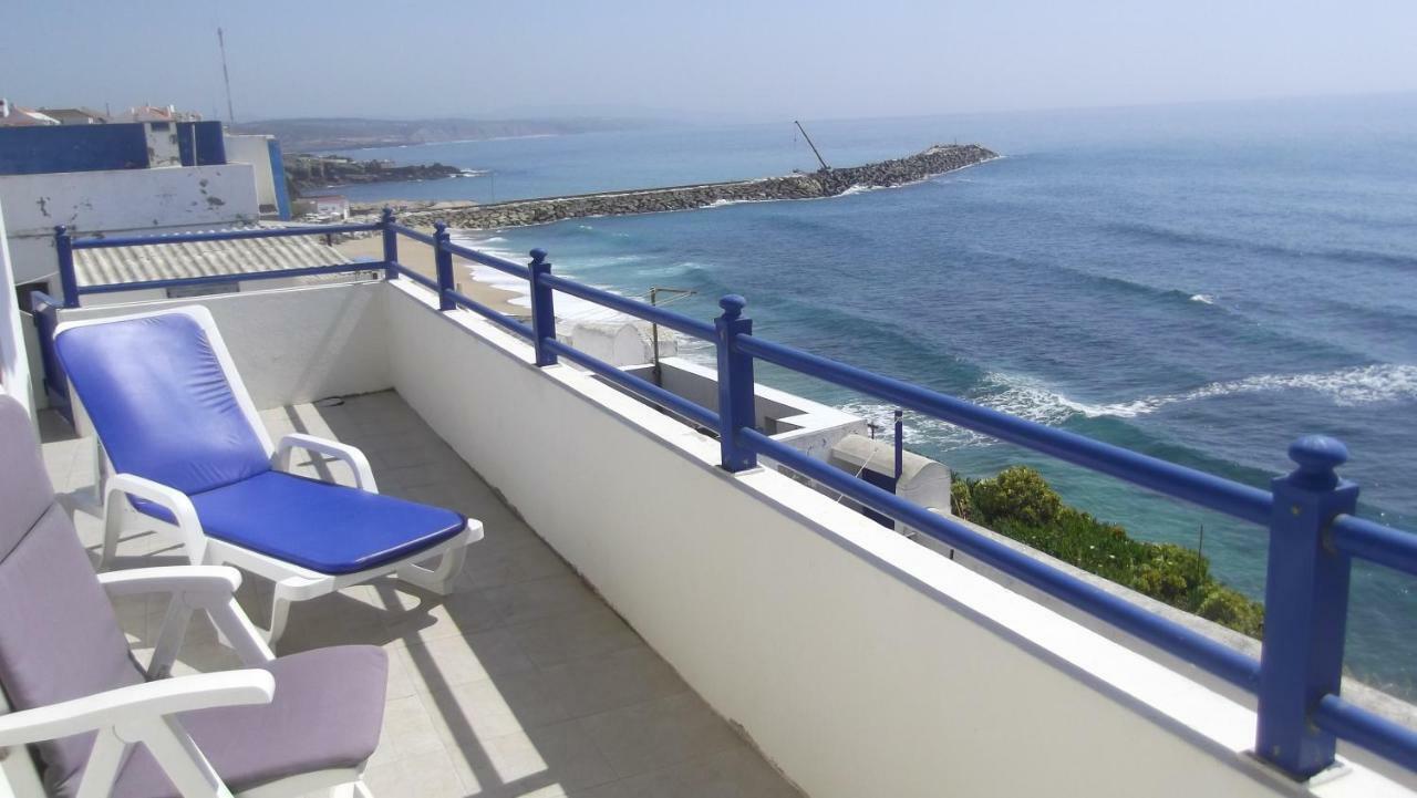 Cliff House Next To Beach Ерісейра Екстер'єр фото